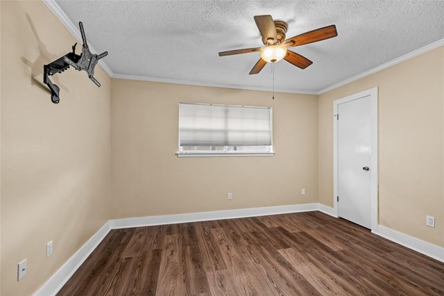 10014 Sweet Gum Lane, Baytown, TX 77521
