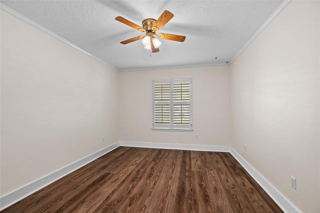 10014 Sweet Gum Lane, Baytown, TX 77521