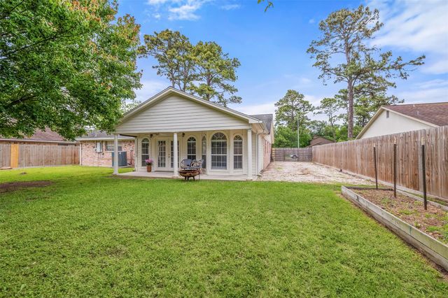 10014 Sweet Gum Lane, Baytown, TX 77521