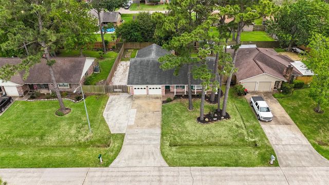 10014 Sweet Gum Lane, Baytown, TX 77521