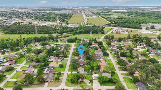 10014 Sweet Gum Lane, Baytown, TX 77521