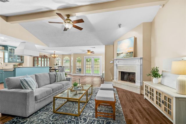 10014 Sweet Gum Lane, Baytown, TX 77521