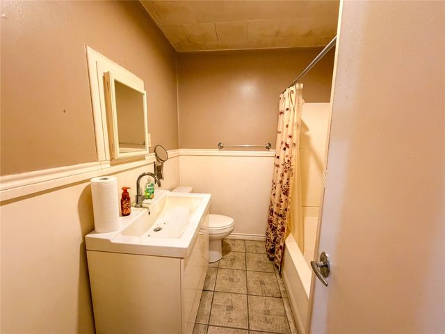 504 S Boundary ST, Burnet, TX 78611