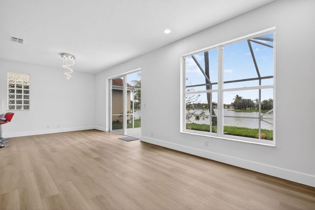7823 Springfield Lake Drive, Lake Worth, FL 33467