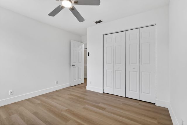 7823 Springfield Lake Drive, Lake Worth, FL 33467