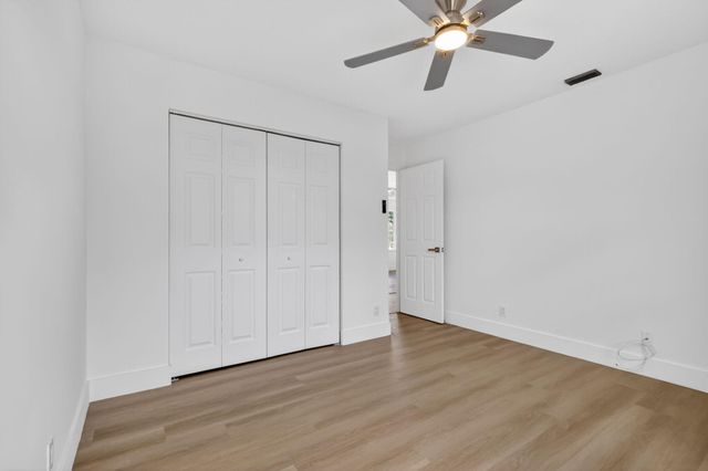 7823 Springfield Lake Drive, Lake Worth, FL 33467