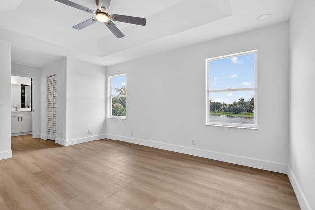 7823 Springfield Lake Drive, Lake Worth, FL 33467