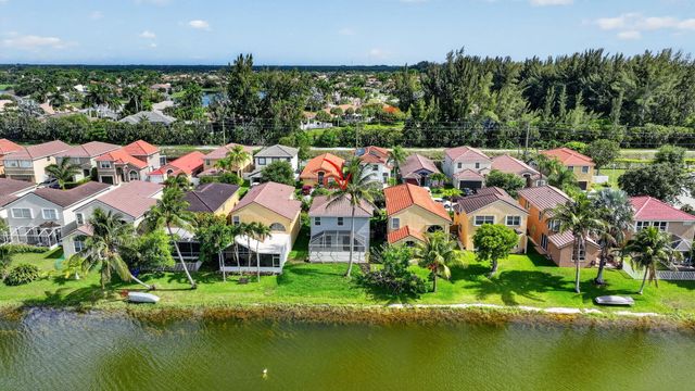 7823 Springfield Lake Drive, Lake Worth, FL 33467