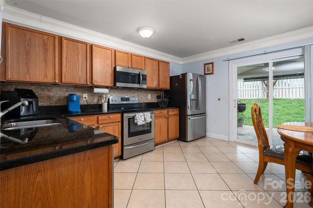 2106 Buckleigh Drive, Charlotte, NC 28215