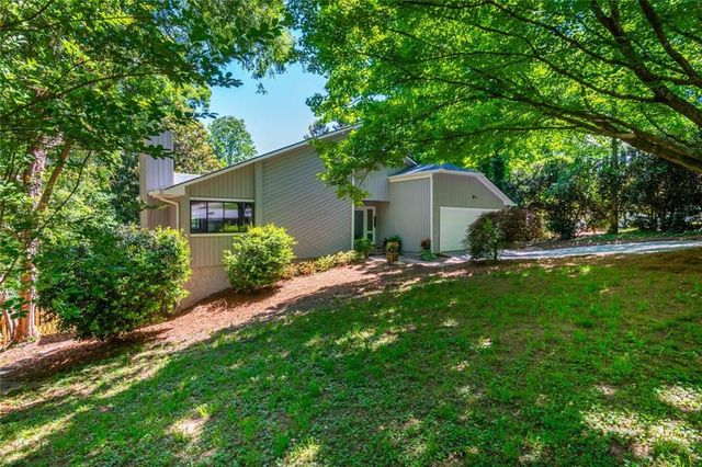 150 Hitching Post Court SE, Marietta, GA 30067
