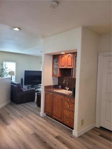 2905 Inglewood Avenue, Redondo Beach, CA 90278