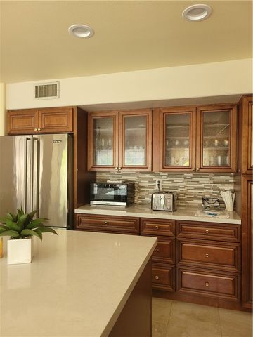 2905 Inglewood Avenue, Redondo Beach, CA 90278