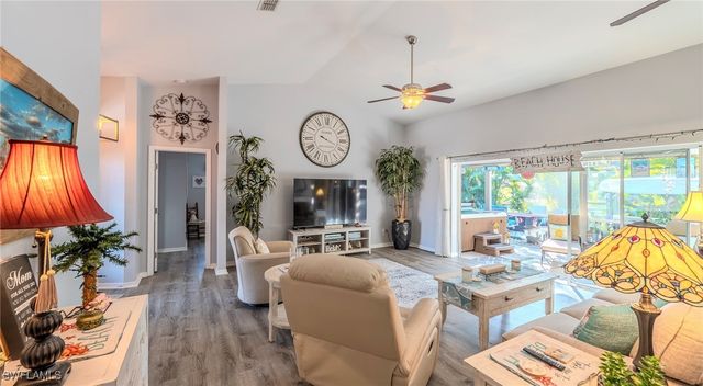 22638 FOREST VIEW DR, Estero, FL 33928