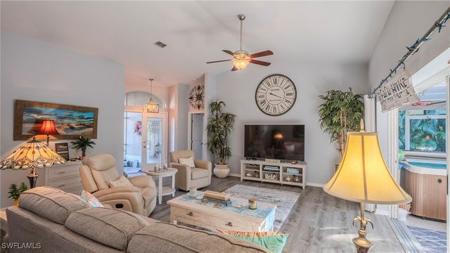 22638 FOREST VIEW DR, Estero, FL 33928