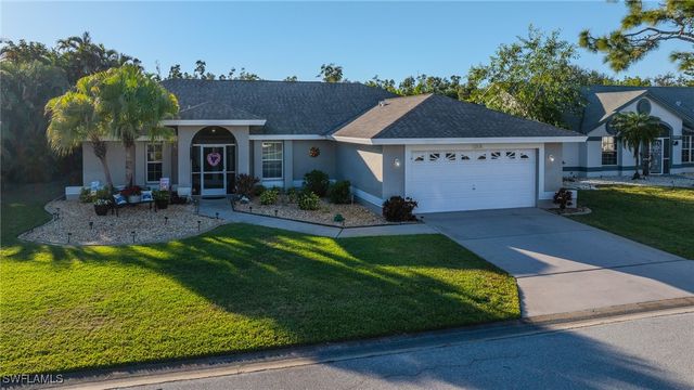 22638 FOREST VIEW DR, Estero, FL 33928