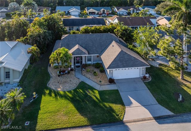 22638 FOREST VIEW DR, Estero, FL 33928