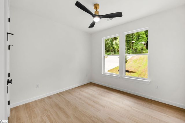 112 Singing Pines Drive, Greenville, SC 29611