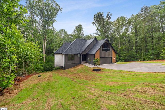 112 Singing Pines Drive, Greenville, SC 29611