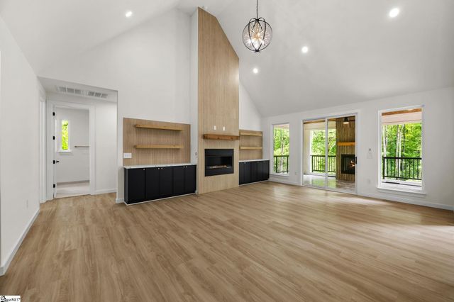 112 Singing Pines Drive, Greenville, SC 29611