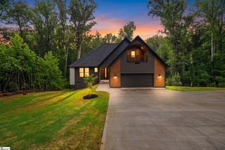 112 Singing Pines Drive, Greenville, SC 29611