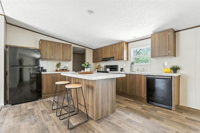 152 Jody Lane, Azle, TX 76020