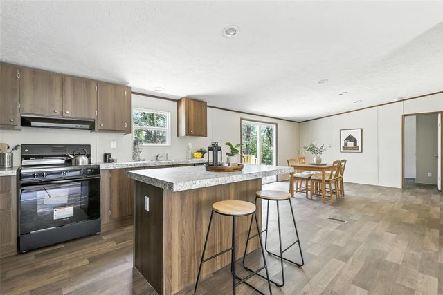 152 Jody Lane, Azle, TX 76020