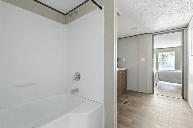 152 Jody Lane, Azle, TX 76020