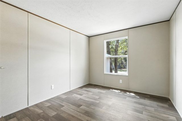 152 Jody Lane, Azle, TX 76020