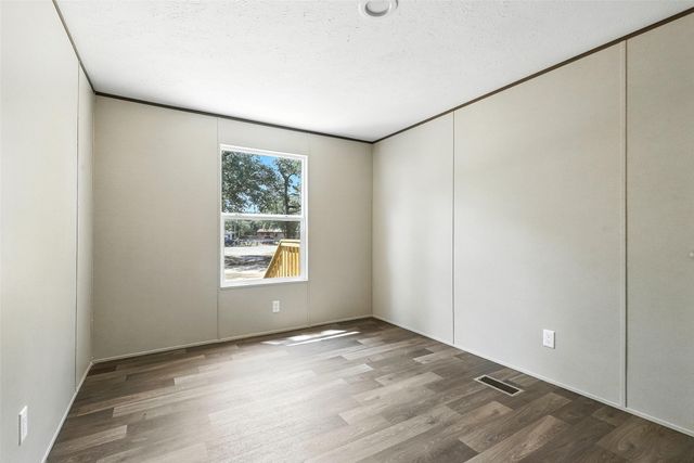 152 Jody Lane, Azle, TX 76020