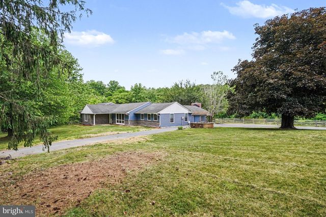 3214 SANDY HOOK RD, Street, MD 21154
