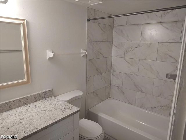 5311 Summerlin RD 1109, Fort Myers, FL 33919