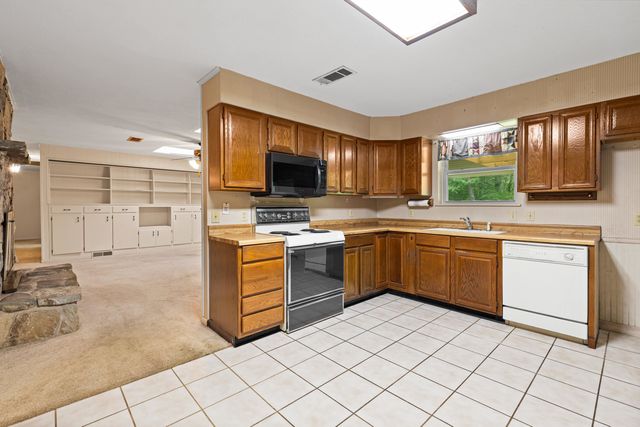 4753 E COUNTRY CLUB RD, Hallsville, TX 75650