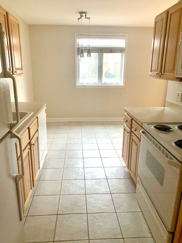 1264 W BYRON Street 1, Chicago, IL 60613