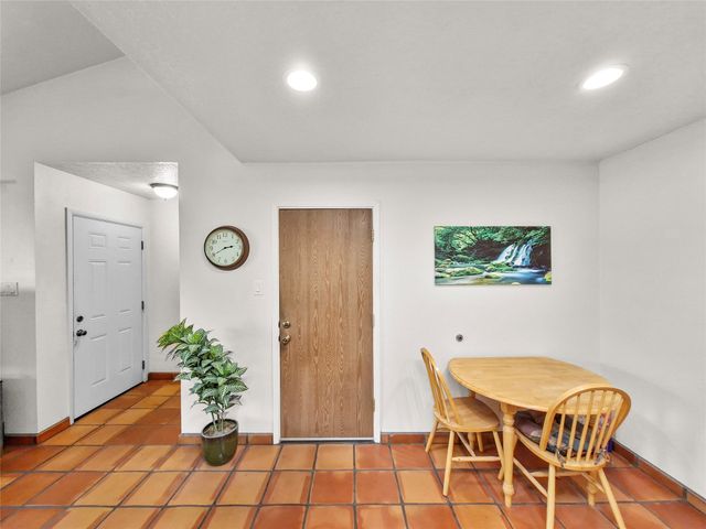 2859 Calle De Oriente, Santa Fe, NM 87507