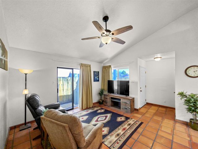 2859 Calle De Oriente, Santa Fe, NM 87507