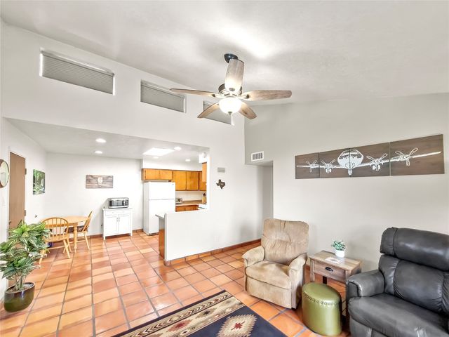 2859 Calle De Oriente, Santa Fe, NM 87507