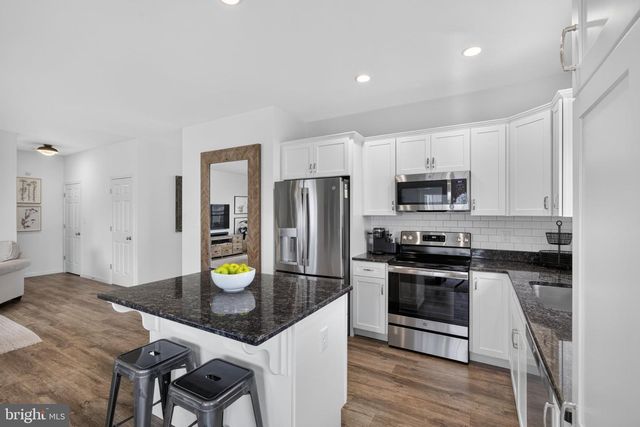 228 FLINTWOOD DR, Oxford, PA 19363