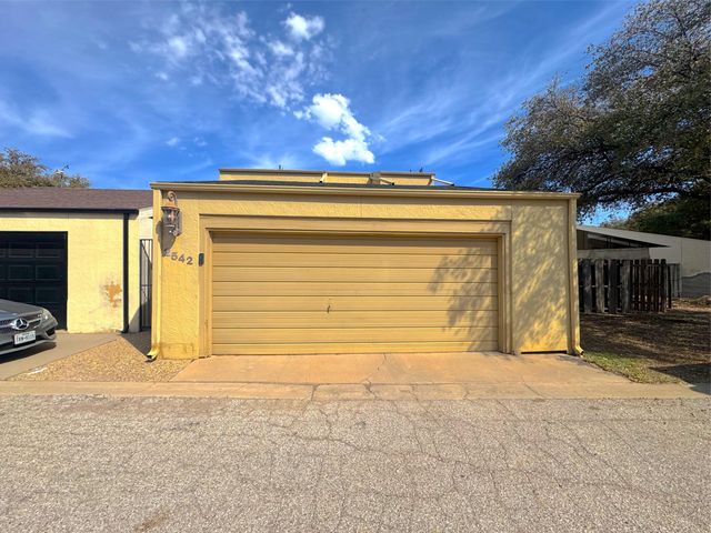 2542 Lindenwood Drive, San Angelo, TX 76904