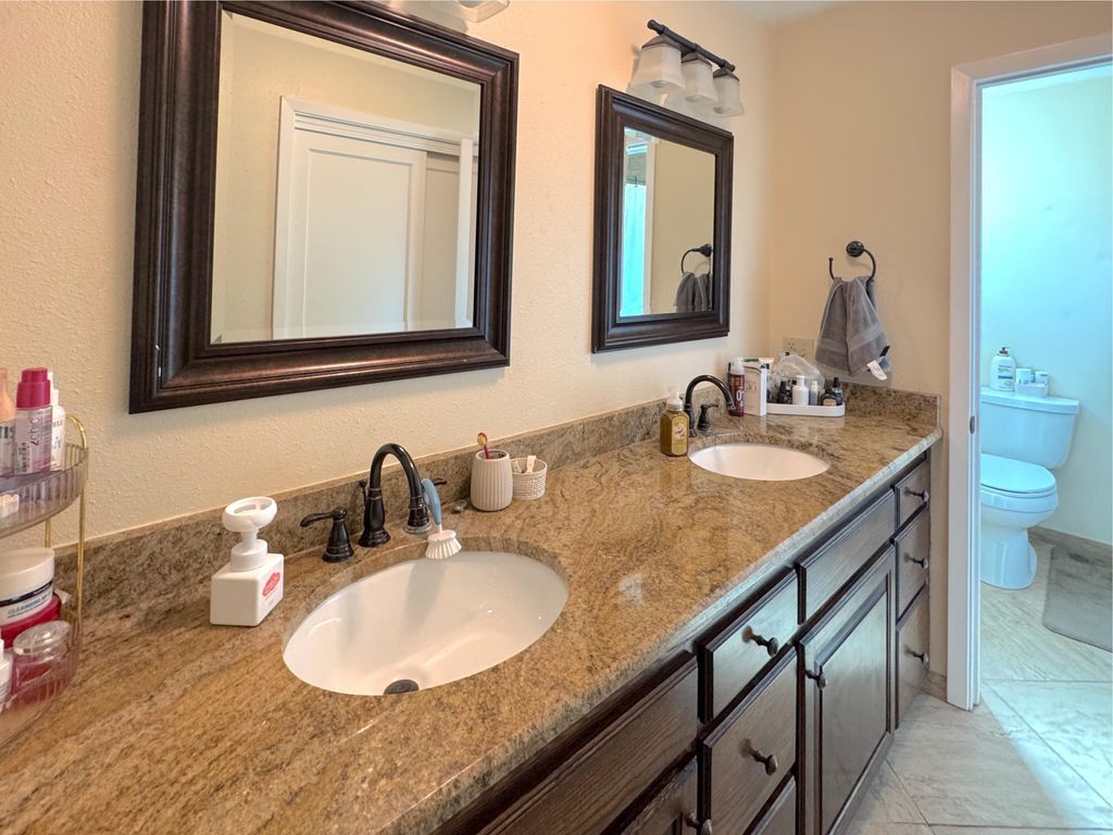 Image 14 of property listing at 2542 Lindenwood Drive, San Angelo, TX 76904