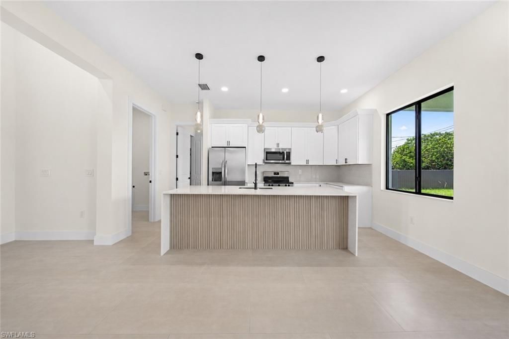 29 Trafalgar PKWY, CAPE CORAL, FL 33991 — photo 3