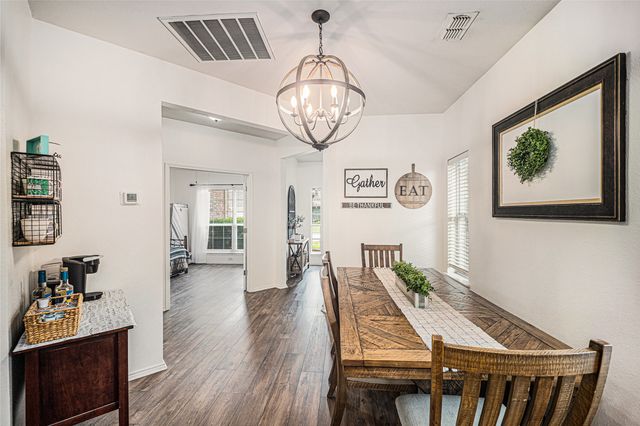 9600 Fox Hill Drive, Fort Worth, TX 76131