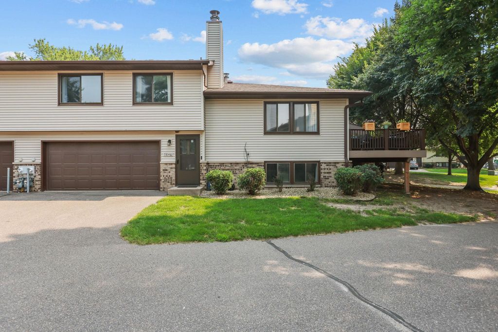 7846 83rd Court N, Brooklyn Park, MN 55445