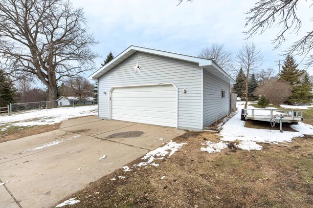 517 Springen Avenue, Fergus Falls, MN 56537