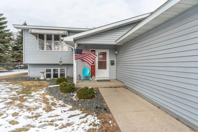 517 Springen Avenue, Fergus Falls, MN 56537