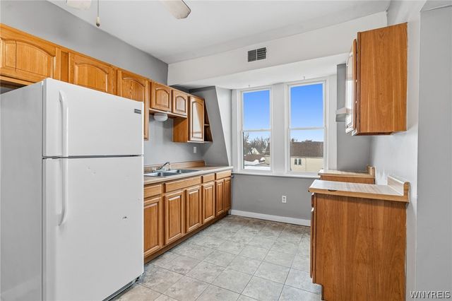 2111 Seneca Street 4, Buffalo, NY 14210