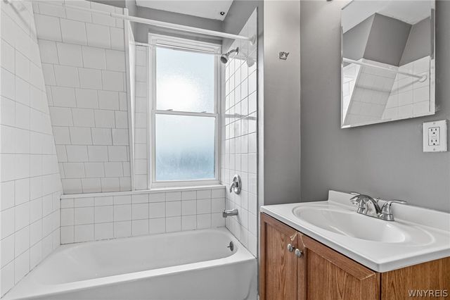 2111 Seneca Street 4, Buffalo, NY 14210