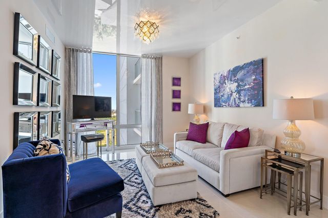 2 WATER CLUB Way 1603, North Palm Beach, FL 33408