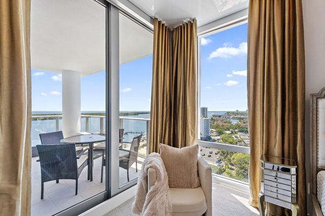 2 WATER CLUB Way 1603, North Palm Beach, FL 33408