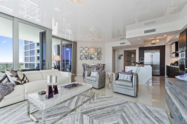 2 WATER CLUB Way 1603, North Palm Beach, FL 33408