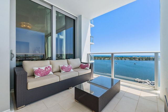 2 WATER CLUB Way 1603, North Palm Beach, FL 33408